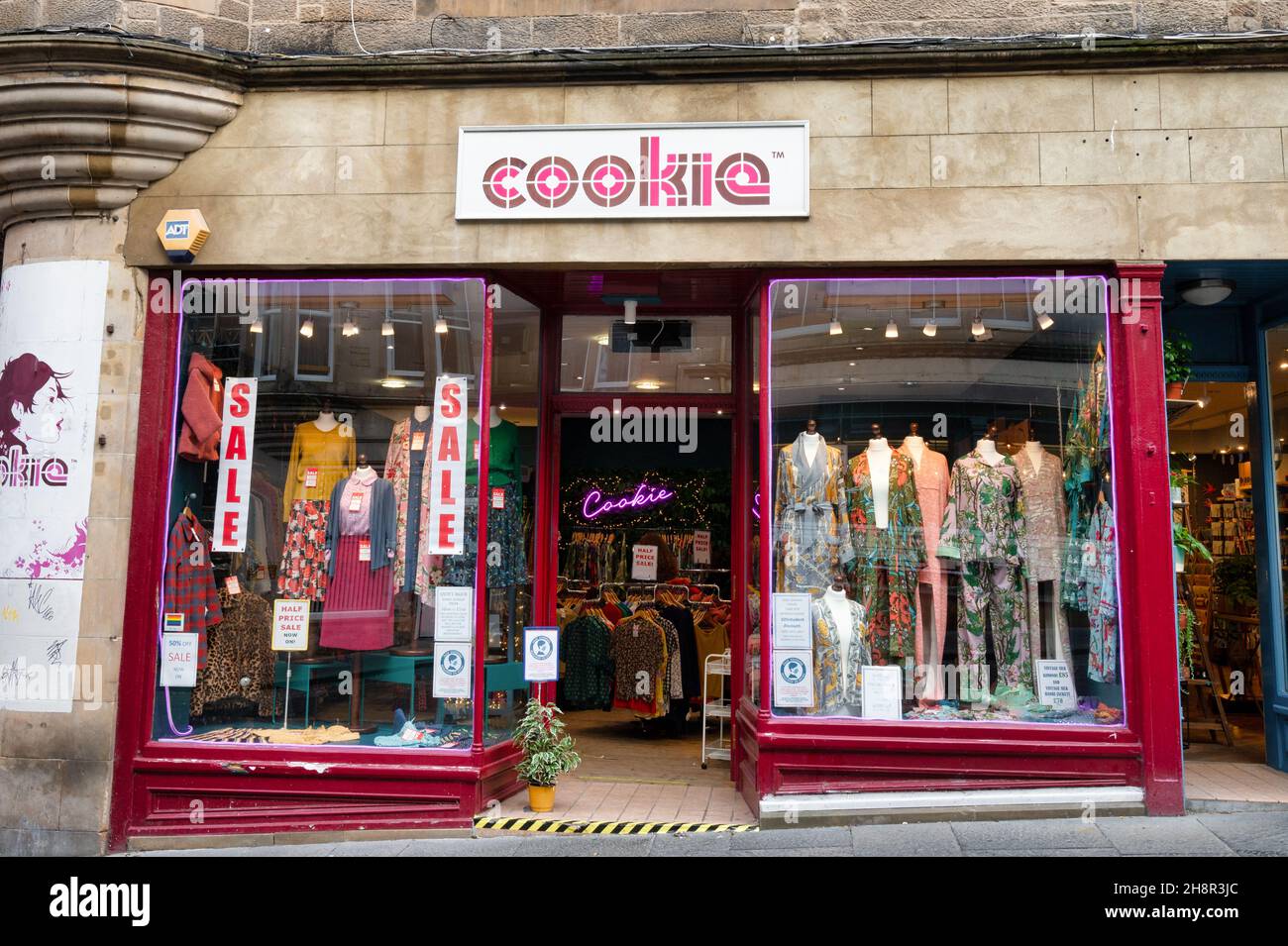 Édimbourg, Écosse - 20 novembre 2021 : l'avant du magasin de vêtements cookie à Édimbourg. Banque D'Images