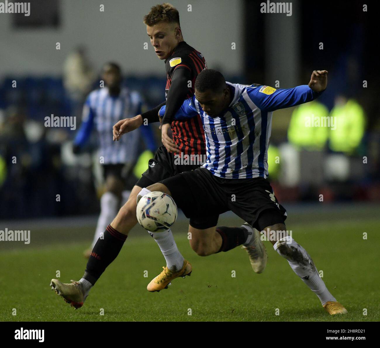 SHEFFIELD, GBR.1ER DÉCEMBRE le tournoi Wwill Goodwin de Hartlepool United se présente avec le match de football Jaden Brown de Sheffield mercredi, lors du match de trophée Papa John's entre Sheffield Wednesday et Hartlepool United à Hillsborough, Sheffield, le mercredi 1er décembre 2021.(Crédit : Scott Llewellyn | MI News) crédit : MI News & Sport /Alay Live News Banque D'Images