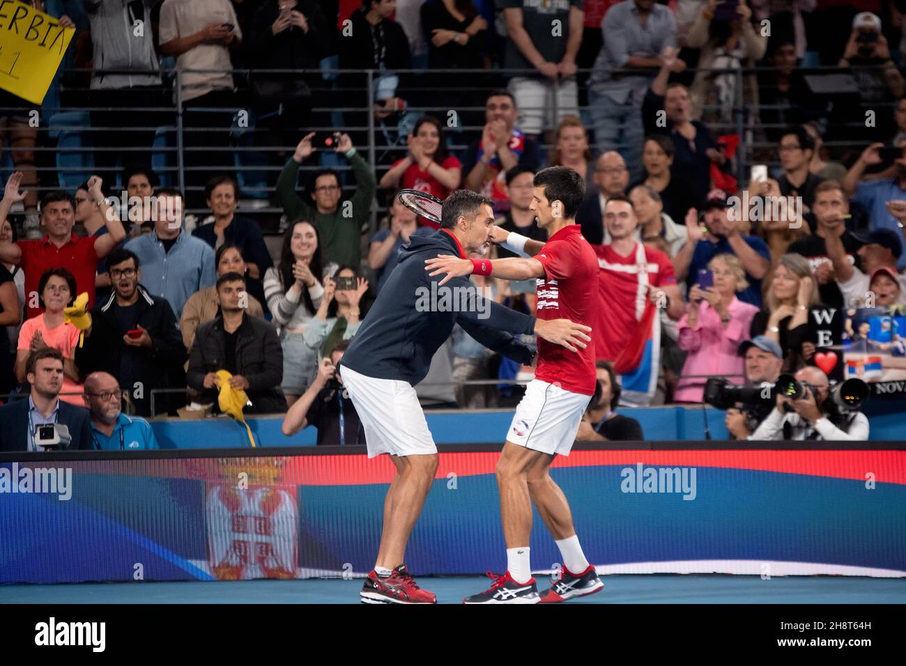 SYDNEY, AUSTRALIE - 12 JANVIER : Novak Djokovic, de Serbie, et son entraîneur célèbrent la dix e journée de la finale des singles à la coupe ATP tennis 2020 à la Ken Rosewall Arena le 12 janvier 2020 à Sydney, en Australie. Banque D'Images