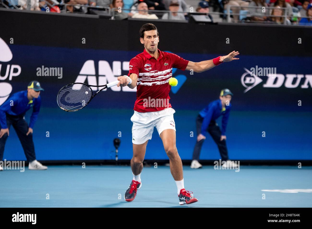 SYDNEY, AUSTRALIE - JANVIER 12 : Novak Djokovic de Serbie joue un rôle de premier main lors de la dixième journée de la finale des singles à la coupe ATP tennis 2020 à la Ken Rosewall Arena le 12 janvier 2020 à Sydney, en Australie. Banque D'Images