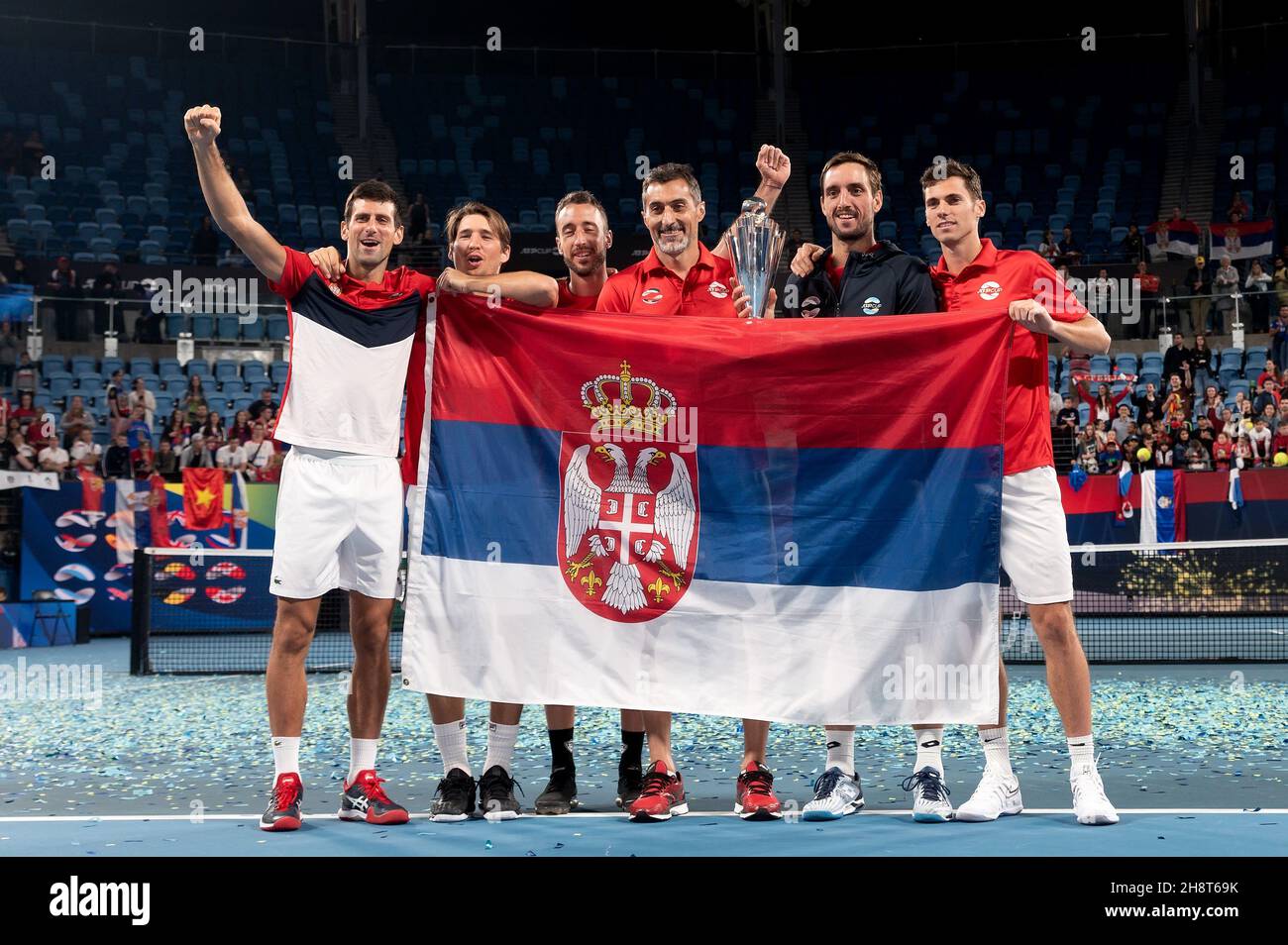 SYDNEY, AUSTRALIE - 12 JANVIER : l'équipe de Serbie fête avec le trophée des gagnants lors de la coupe ATP tennis 2020 à la Ken Rosewall Arena le 12 janvier 2020 à Sydney, en Australie. Banque D'Images