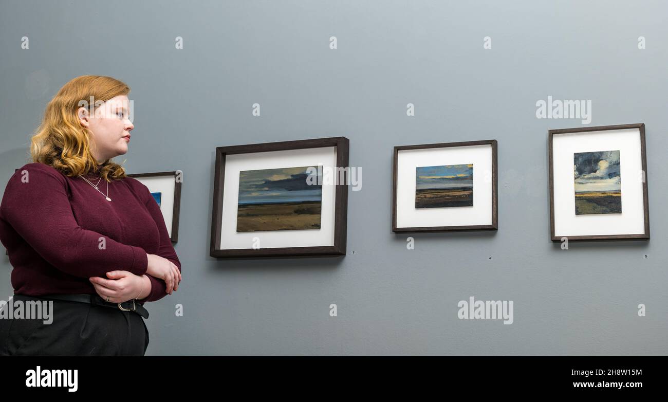 The Scottish Gallery, Édimbourg, Écosse, Royaume-Uni, 02 décembre 2021,Nouvelle exposition: Une nouvelle exposition présentant des peintures à l'huile de l'artiste irlandais Hannah Mooney, intitulée «dans le paysage», s'ouvre aujourd'hui.Elle se spécialise dans les peintures de paysage moody. Banque D'Images