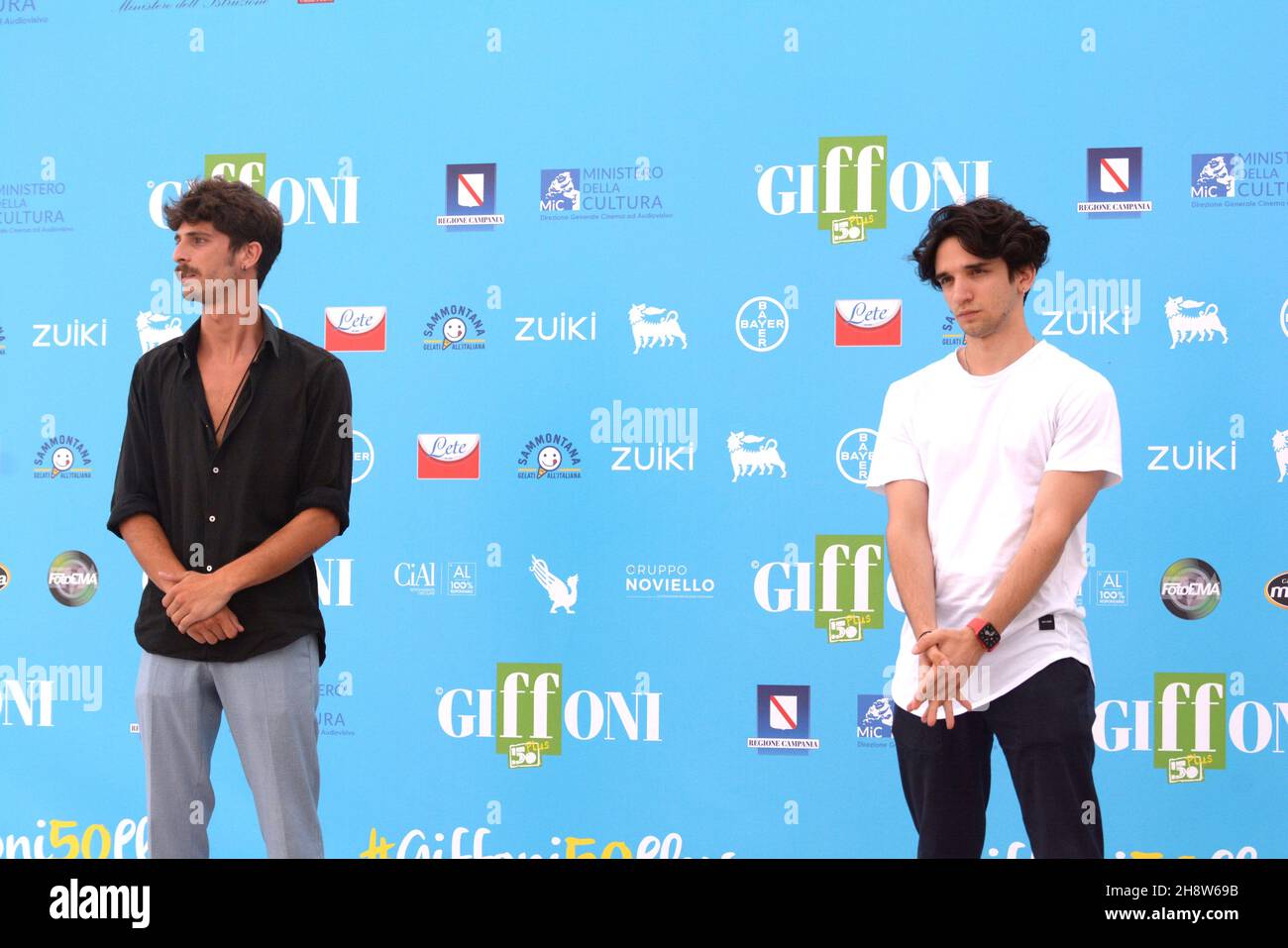 GIFFONI VALLE PIANA,ITALIE - juillet 28,2021: Alessandro de Santis et Mario Francese de ' le jab ' au Giffoni film Festival 50 plus - le 28 juillet 2021 i Banque D'Images