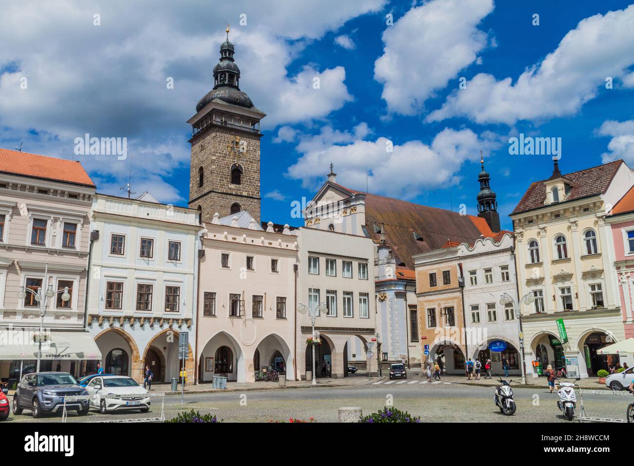 CESKE BUDEJOVICE, RÉPUBLIQUE TCHÈQUE - 14 JUIN 2016 : bâtiments de la place Presmyl Otakar II à Ceske Budejovice, République tchèque Banque D'Images