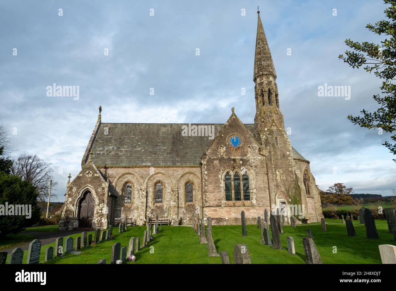 Eglise St Johns, Bassenthwaite, dans le Lake District de Cumbria, Angleterre, Royaume-Uni, pendant l'automne ou novembre Banque D'Images