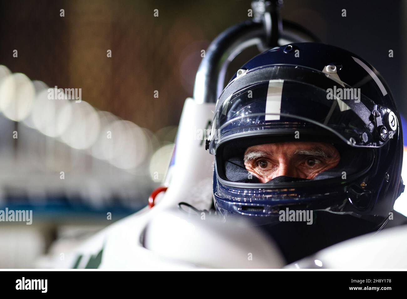 Damon Hill (GBR) Sky Sports Presenter pilote la Williams Racing FW07.02.12.2021. Championnat du monde de Formule 1, route 21, Grand Prix d'Arabie Saoudite, Djeddah, Arabie Saoudite, jour de préparation.Le crédit photo doit être lu : images XPB/Press Association. Banque D'Images