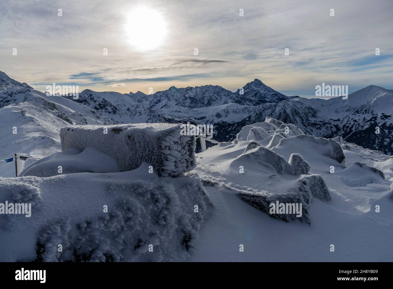 L'hiver sur Kasprowy Wierch dans la montagne polonaise des Tatras Banque D'Images