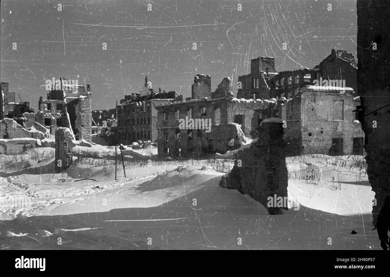 Varsovie, 1947-02-26.Ruiny kamienic Starego Miasta. Ad PAP Varsovie, 26 février 1947.Les ruines des maisons de résidence de la vieille ville. Ad PAP Banque D'Images