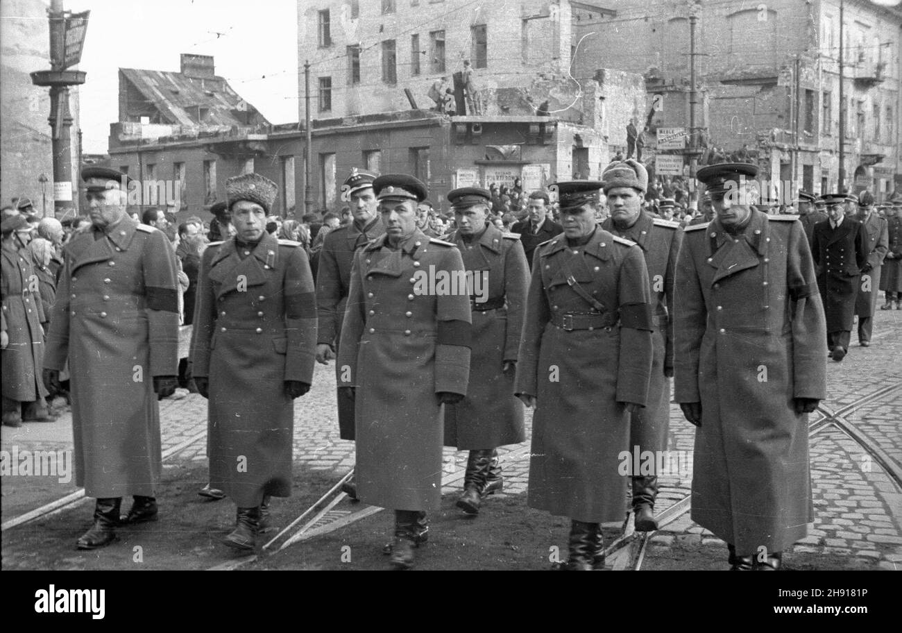 Dowódca Armii Polskiej Utworzonej Na Terytorium Zsrr Varsovie, 1947-04-01.genera³a Œwierczewskiego Karola pseudonim Walter