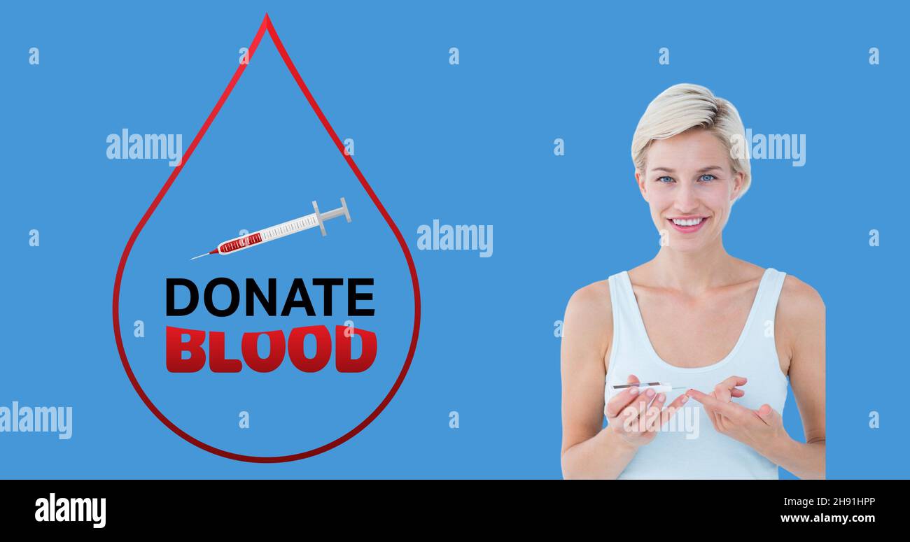 Portrait d'une femme souriante utilisant l'équipement en donnant du sang et en injectant le symbole goutte Banque D'Images
