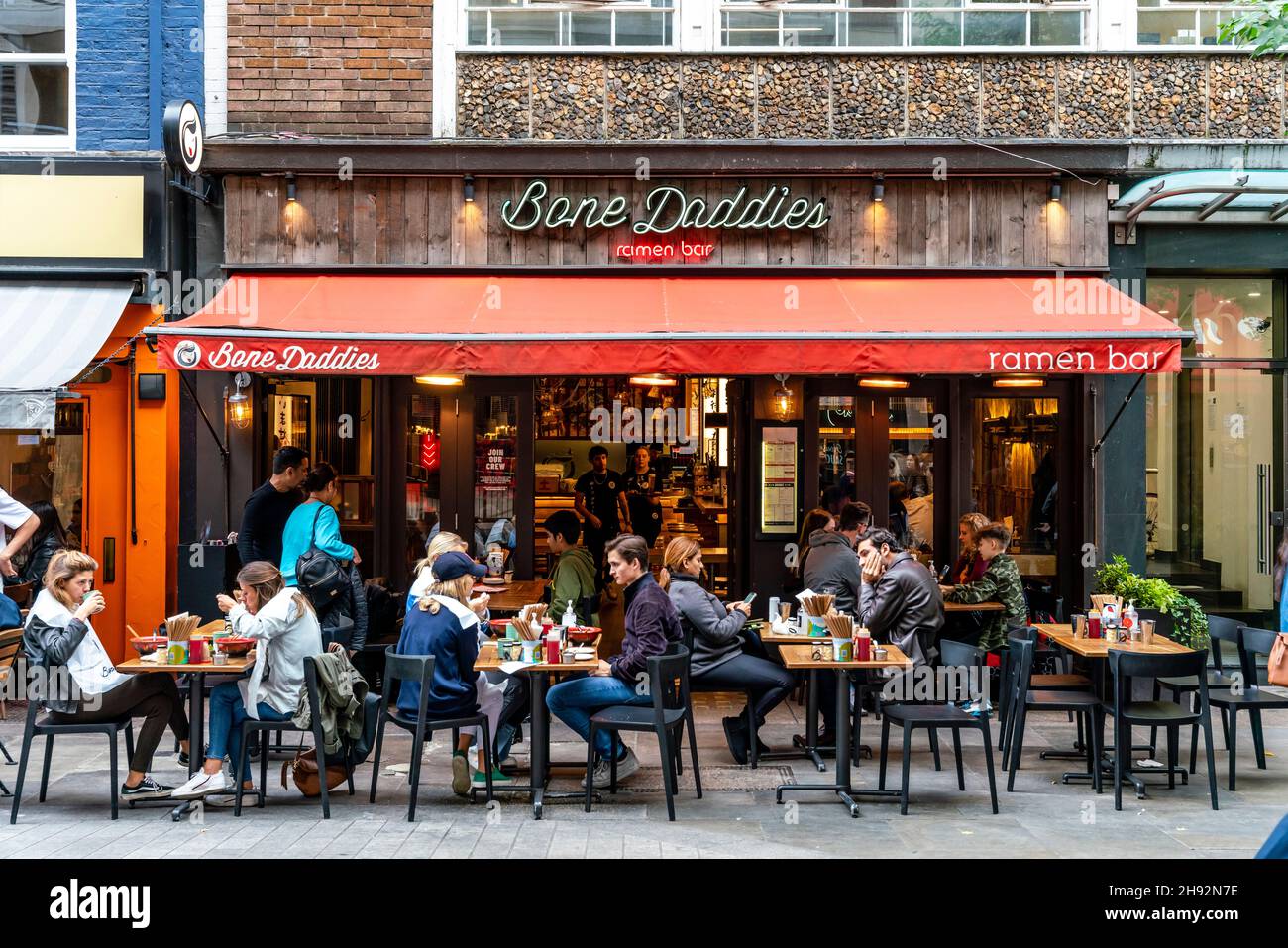 Restaurant japonais Bone Daddies, Bond Street, Londres, Royaume-Uni. Banque D'Images