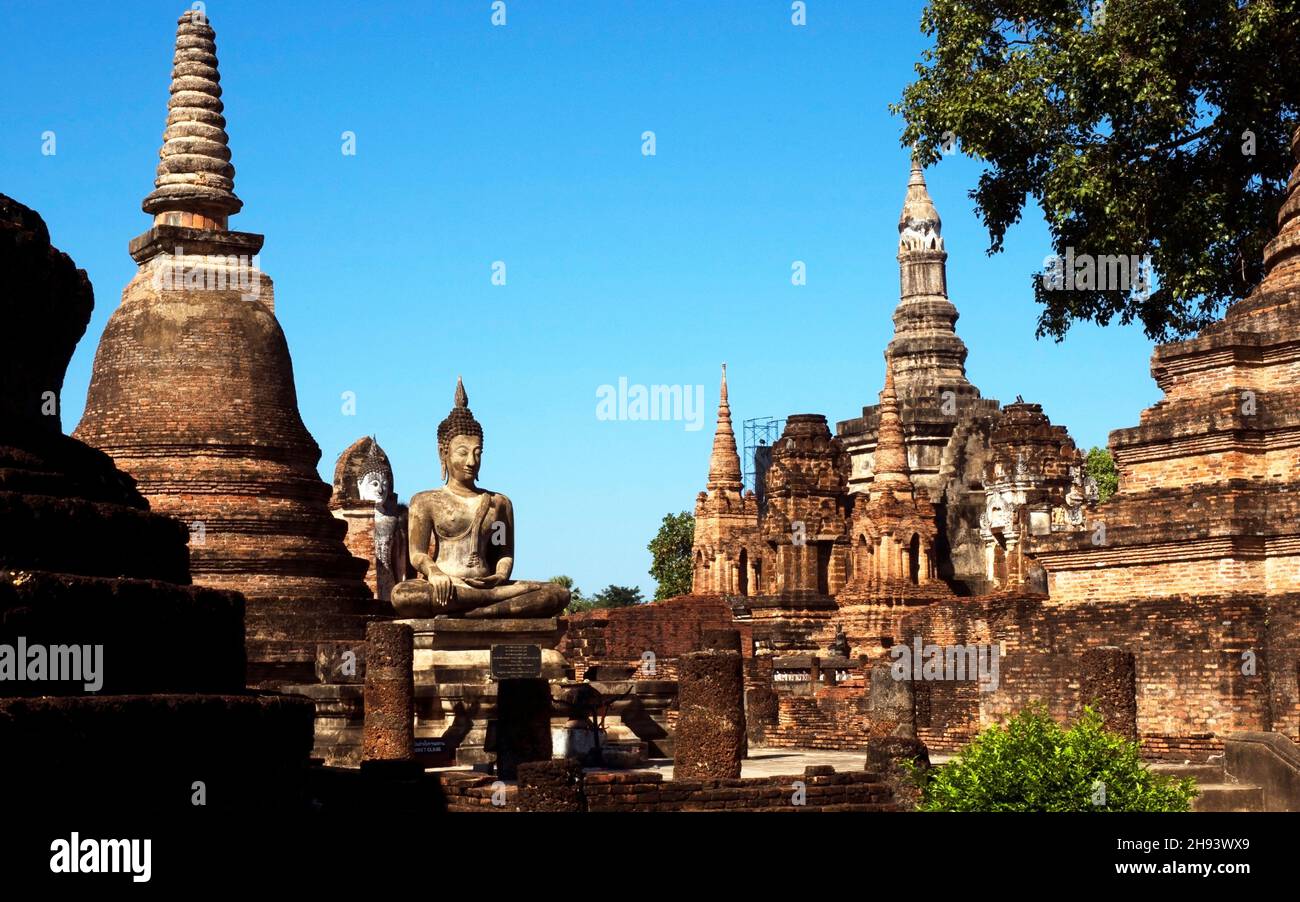 La ruine de Tempel, Wat Mahathe, Parc d'Histoire Sukhothai, Mueang Kao, province Sukhothai,Thaïlande, Asie Banque D'Images