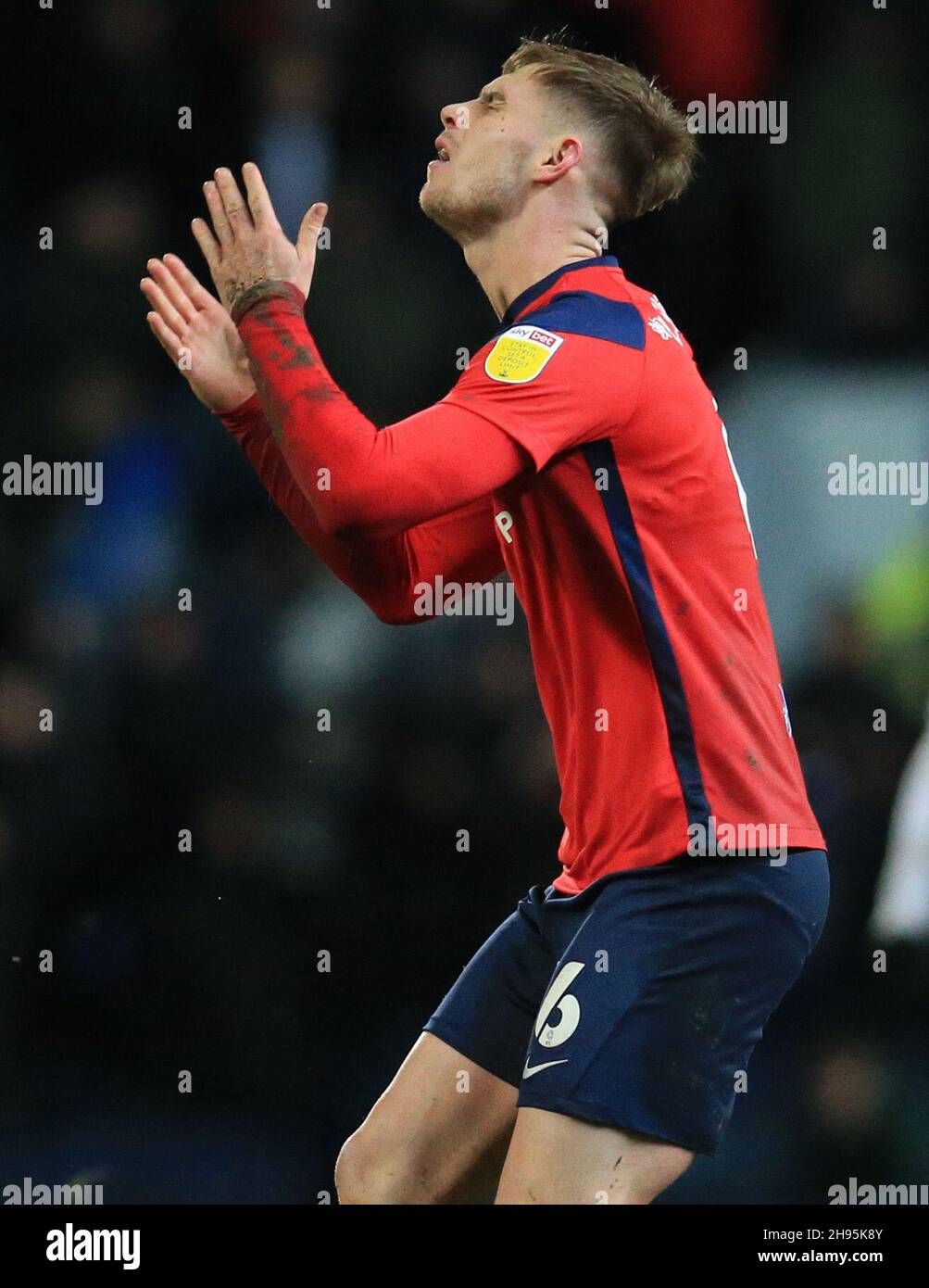 Ewood Park, Blackburn, Lancashire, Angleterre.4 décembre 2021.EFL Championship football, Blackburn Rovers versus Preston North End; Liam Lindsay de Preston North End réagit après que son équipe a manqué une chance de marquer Credit: Action plus Sports/Alamy Live News Banque D'Images