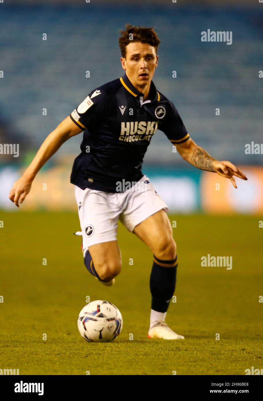 Londres, Royaume-Uni.04e décembre 2021.LONDRES, Royaume-Uni, DÉCEMBRE 04: Danny McNamara de Millwall pendant le championnat Sky Bet entre Millwall et Birmingham City au Den Stadium, Londres, le 04 décembre 2021 crédit: Action Foto Sport/Alay Live News Banque D'Images