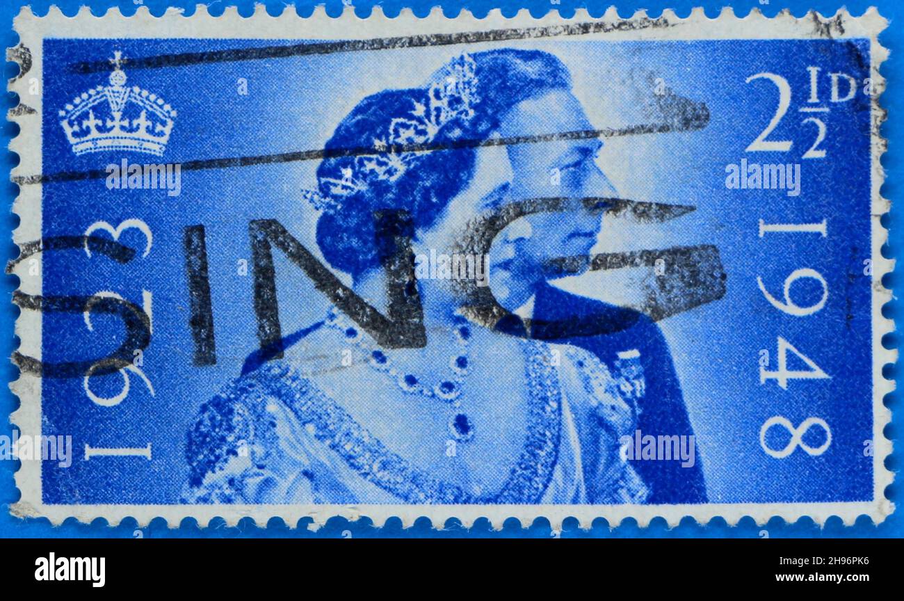 Une photo d'un timbre 21/2D mettant en vedette la Reine mère et le Roi George VI pour célébrer leur 25e anniversaire de mariage Banque D'Images