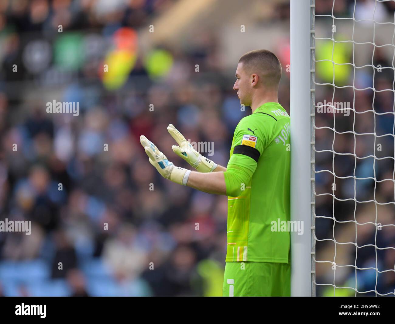 Sam Johnstone #1 de West Bromwich Albion aligne le mur défensif Banque D'Images