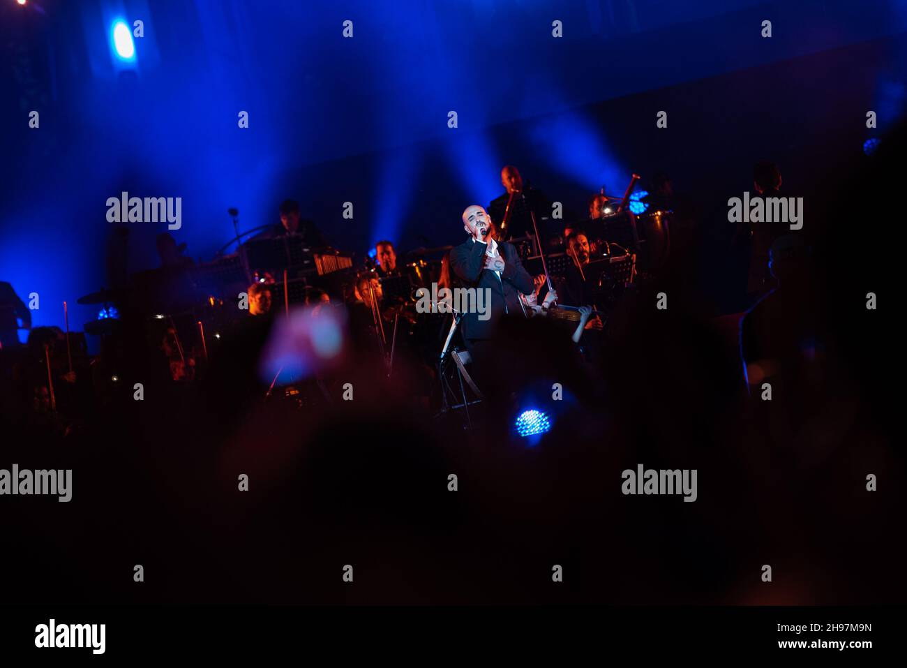 Buenos Aires, Argentine.02e décembre 2021.Abel Pintos se produit pour le public pendant le concert.l'Université de Buenos Aires célèbre son Bicentenaire avec un méga concert gratuit et de grandes figures, à Buenos Aires.(Photo de Manuel Cortina/SOPA Images/Sipa USA) crédit: SIPA USA/Alay Live News Banque D'Images