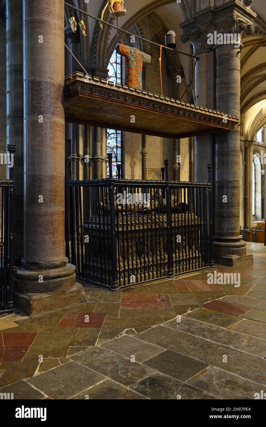 Le tombeau d'Edward de Woodstock, le Prince Noir, à la cathédrale de Canterbury, Kent, Royaume-Uni, Avec l'effigie du Prince sur le dessus Banque D'Images