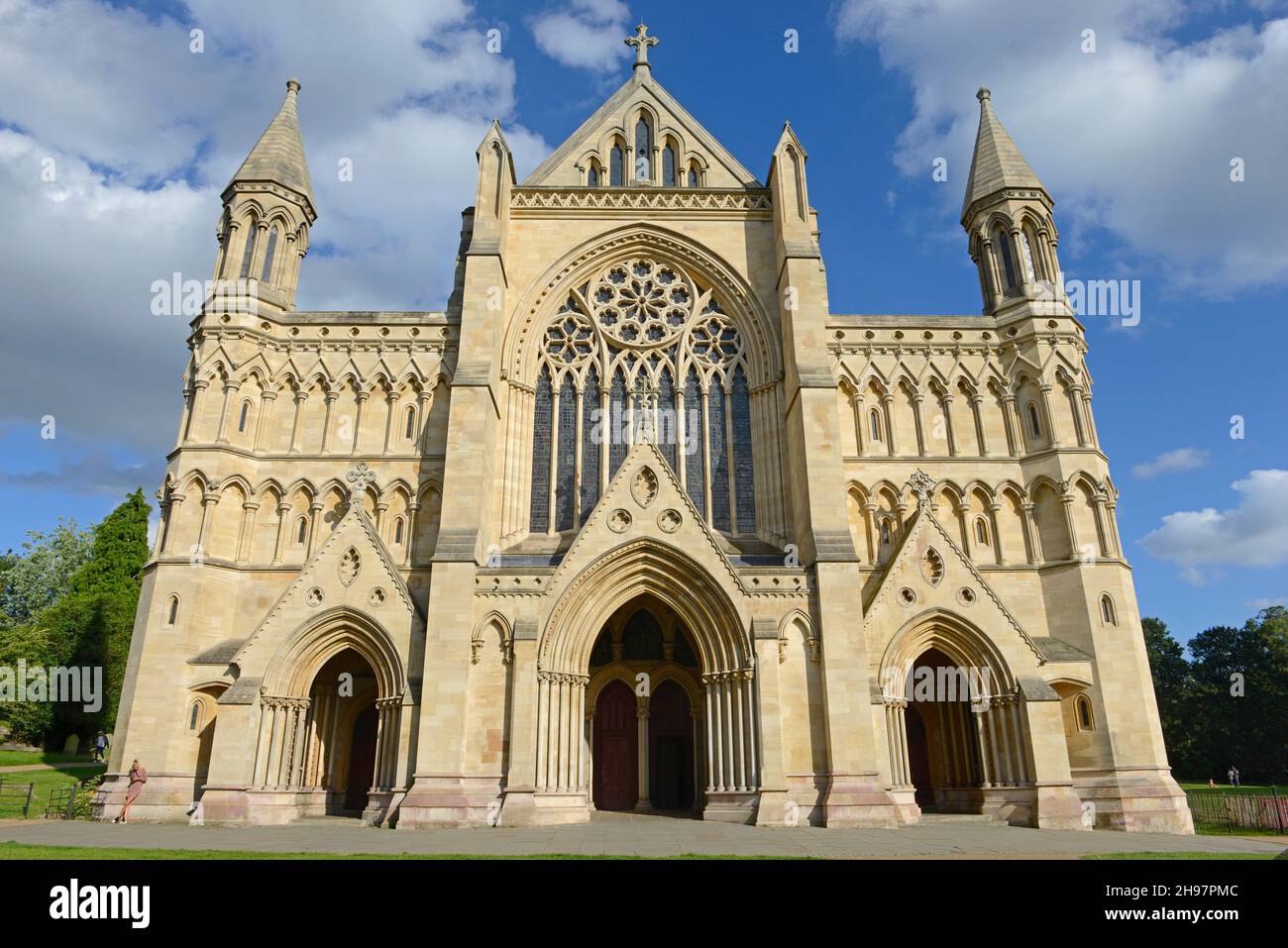 L'extrémité ouest de la cathédrale St Albans, St Albans, Royaume-Uni. Banque D'Images