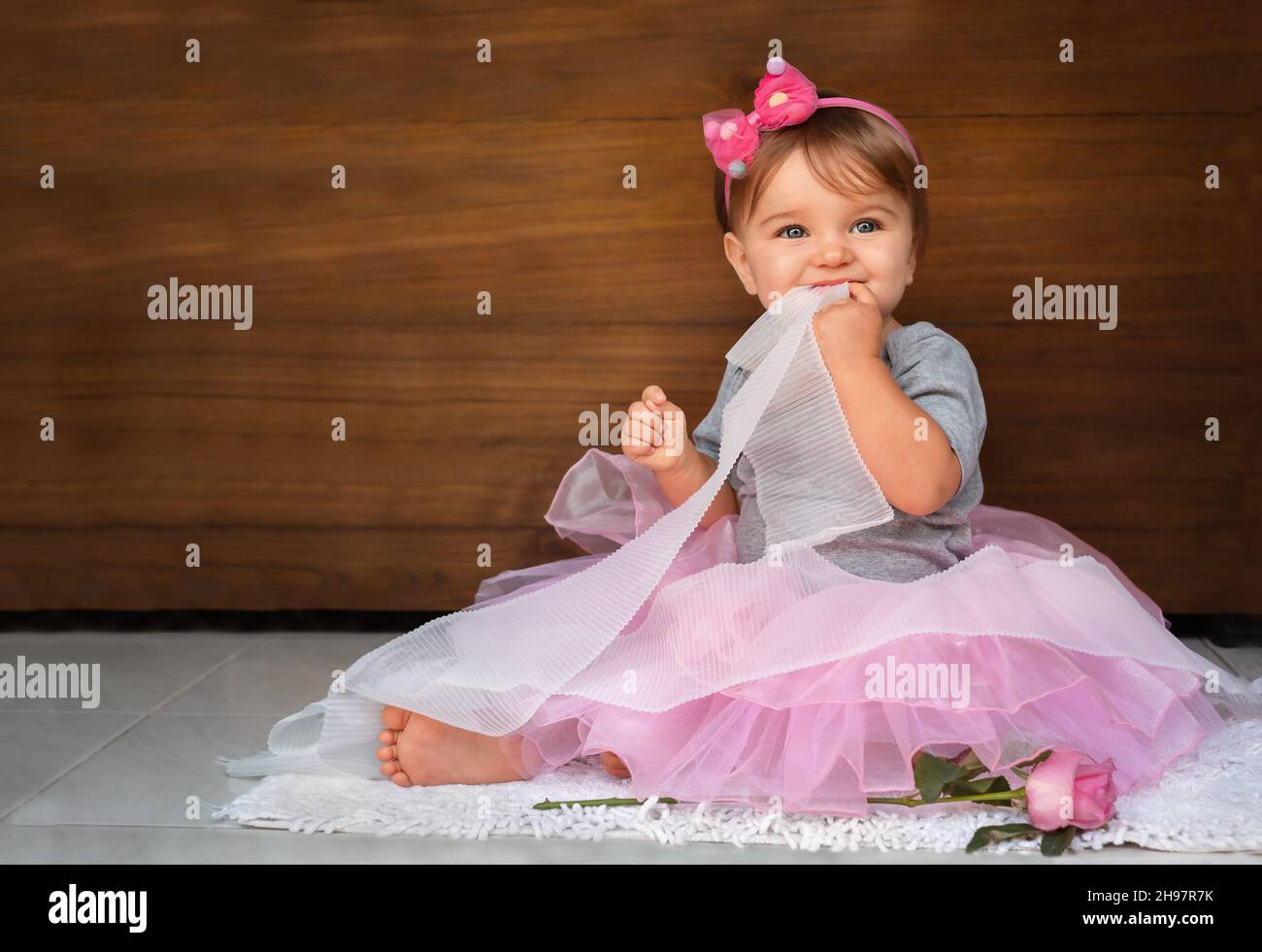 Ruban rose bébé Banque de photographies et d'images à haute résolution -  Alamy