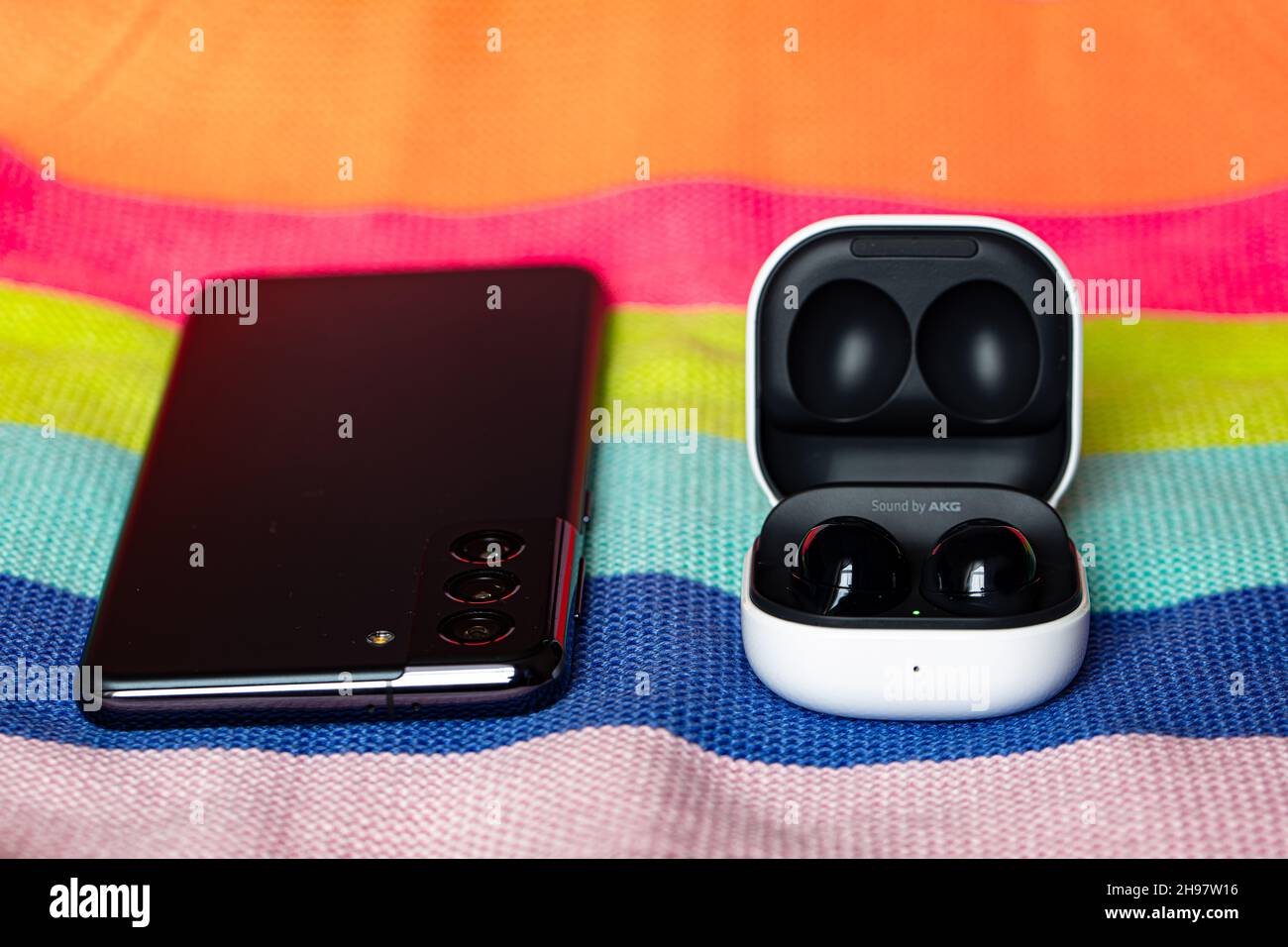 Séoul, Corée du Sud - 28 novembre 2021 : Samsung Galaxy Buds 2 Banque D'Images