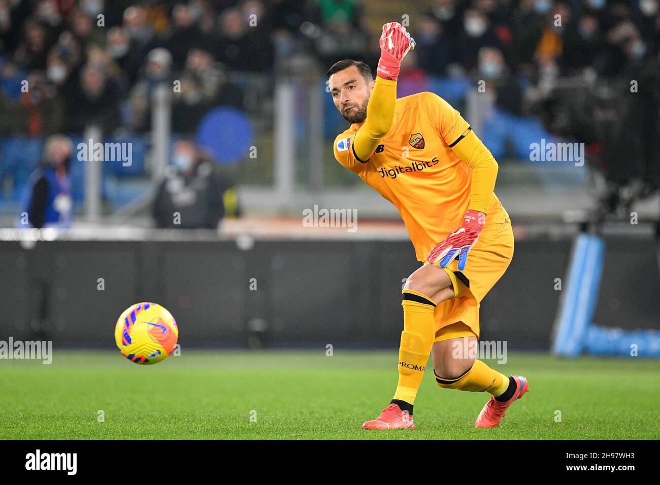 Rui Patricio (AS Roma) lors de la Ligue italienne de football, Un match de 2021/2022 entre AS Roma et Inter FC au stade Olimpic de Rome Banque D'Images