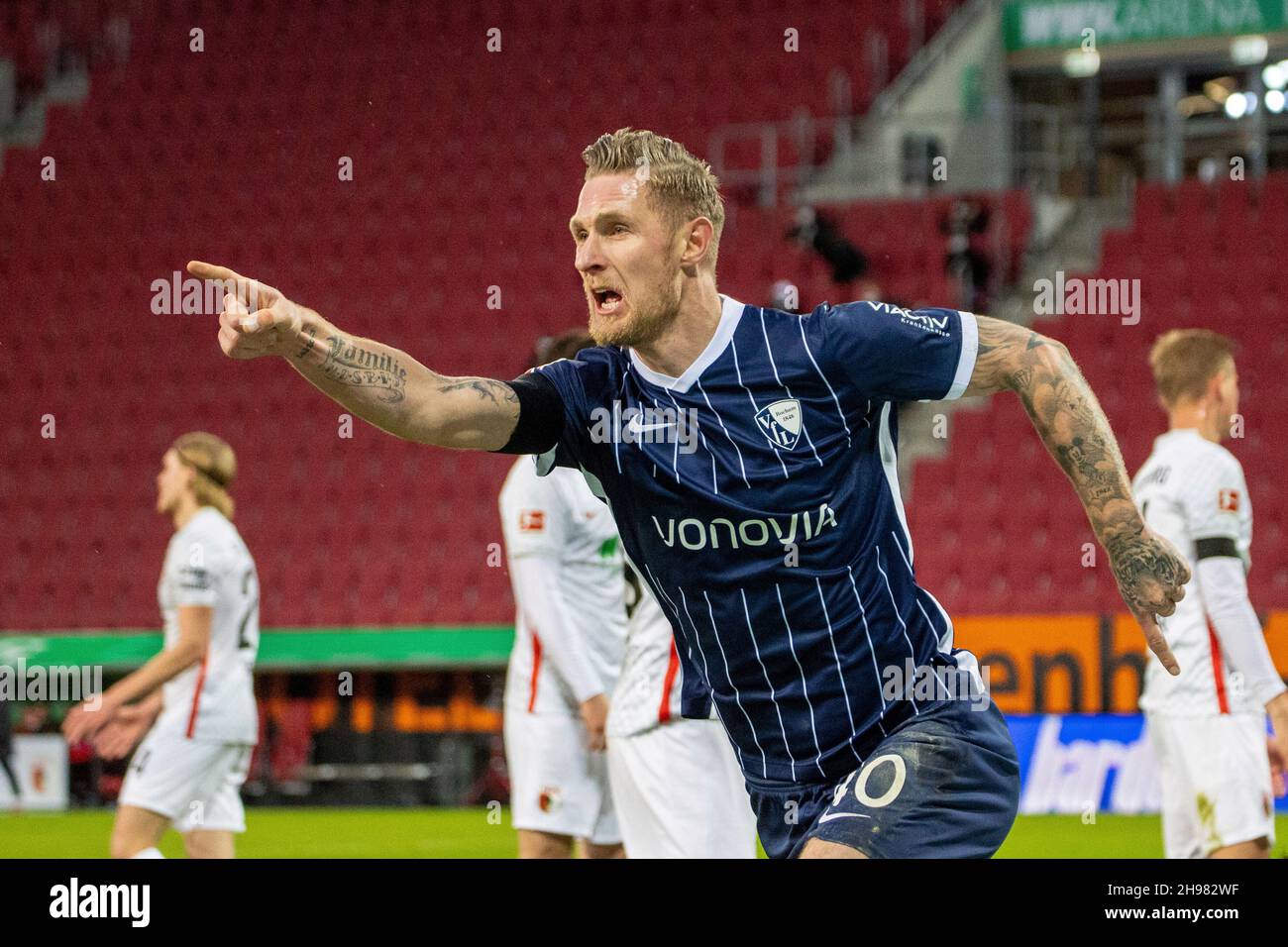 Bochum goalschuetze # 40 Sebastian POLTER après son but à 0: 3.Football, Augsbourg - Bochum.Football Bundesliga, FC Augsburg - VfL Bochum 2: 3, 14e jour de match, saison 2021-2022, le 4 décembre 2021 à Augsbourg,WWKARENA, Allemagne.Les réglementations DFL interdisent toute utilisation de photographies comme séquences d'images et/ou quasi-vidéo.€ Banque D'Images