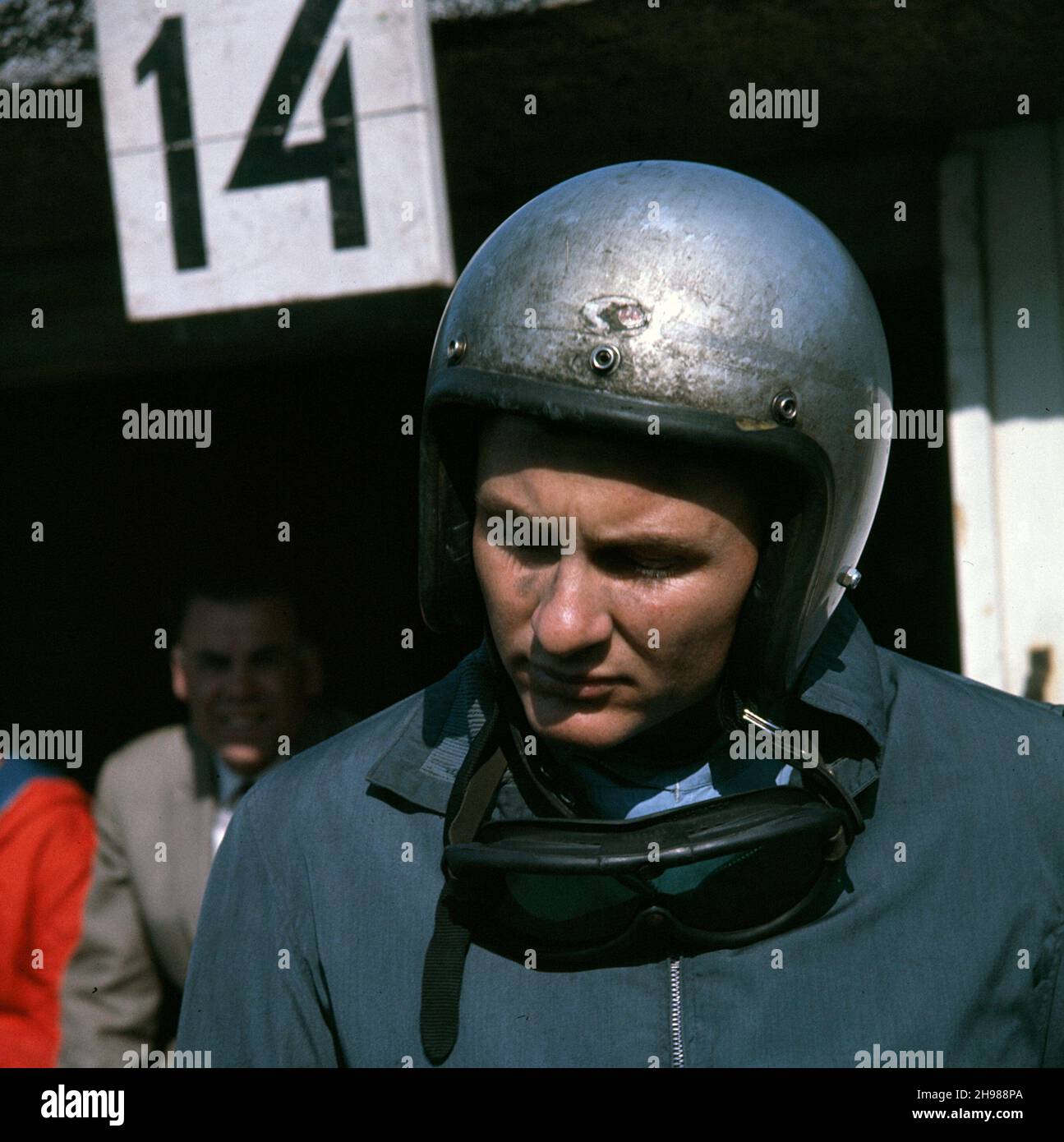 Bruce McLaren (1937-1970), pilote de course néo-zélandais, concepteur et ingénieur de voitures, 1961. Banque D'Images