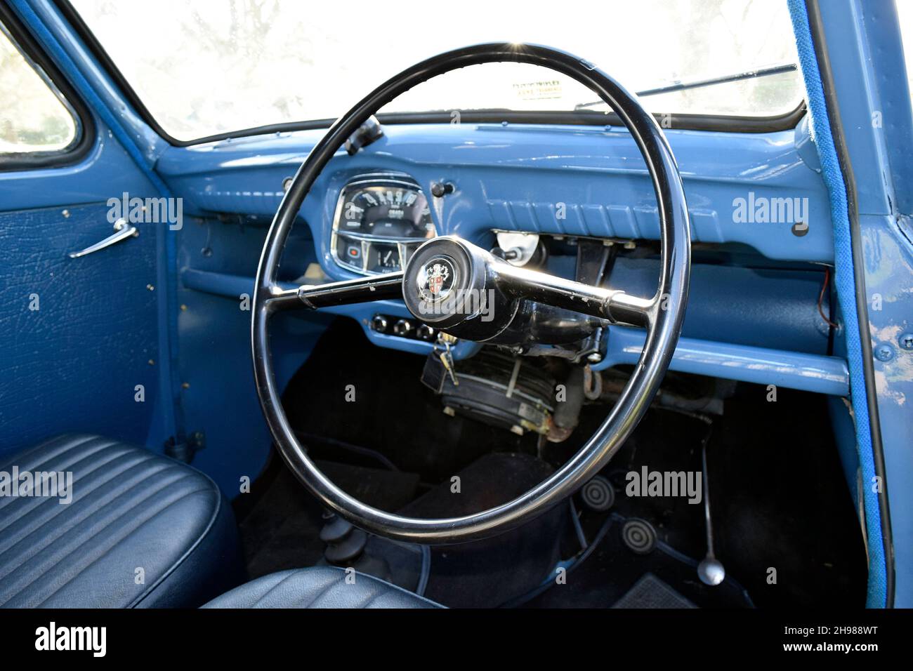 Volant d'une fourgonnette Austin A35 1960. Banque D'Images