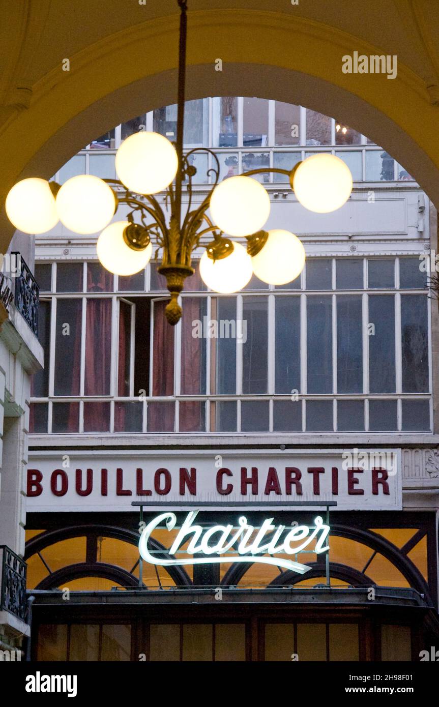 Bouillon Chartier à Paris, France Photo Stock Alamy