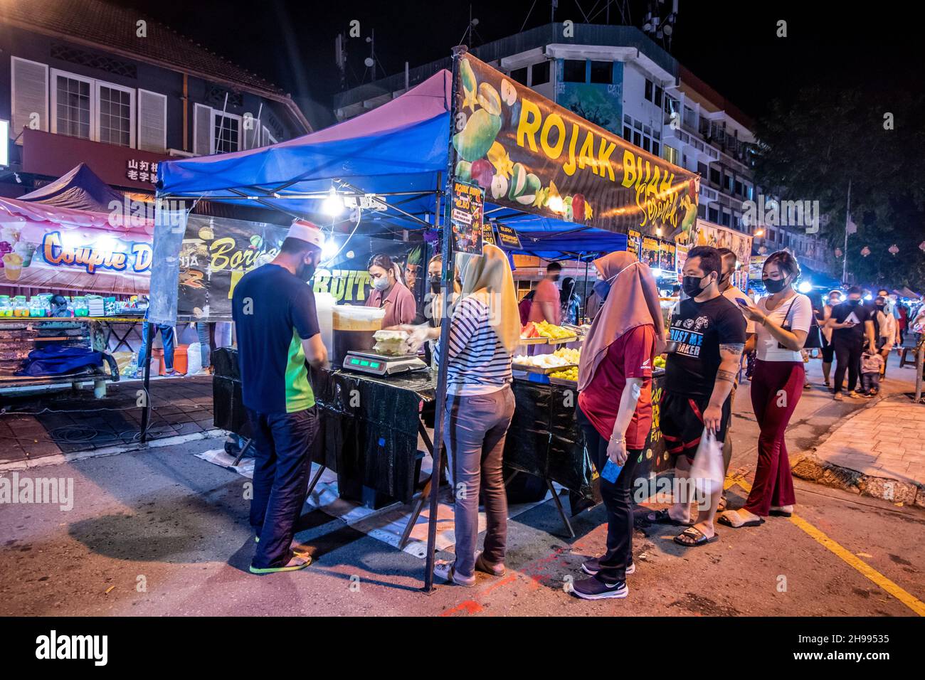Marché nocturne de la rue Gaya Kota Kinabalu Sabah Bornéo Malaisie Banque D'Images