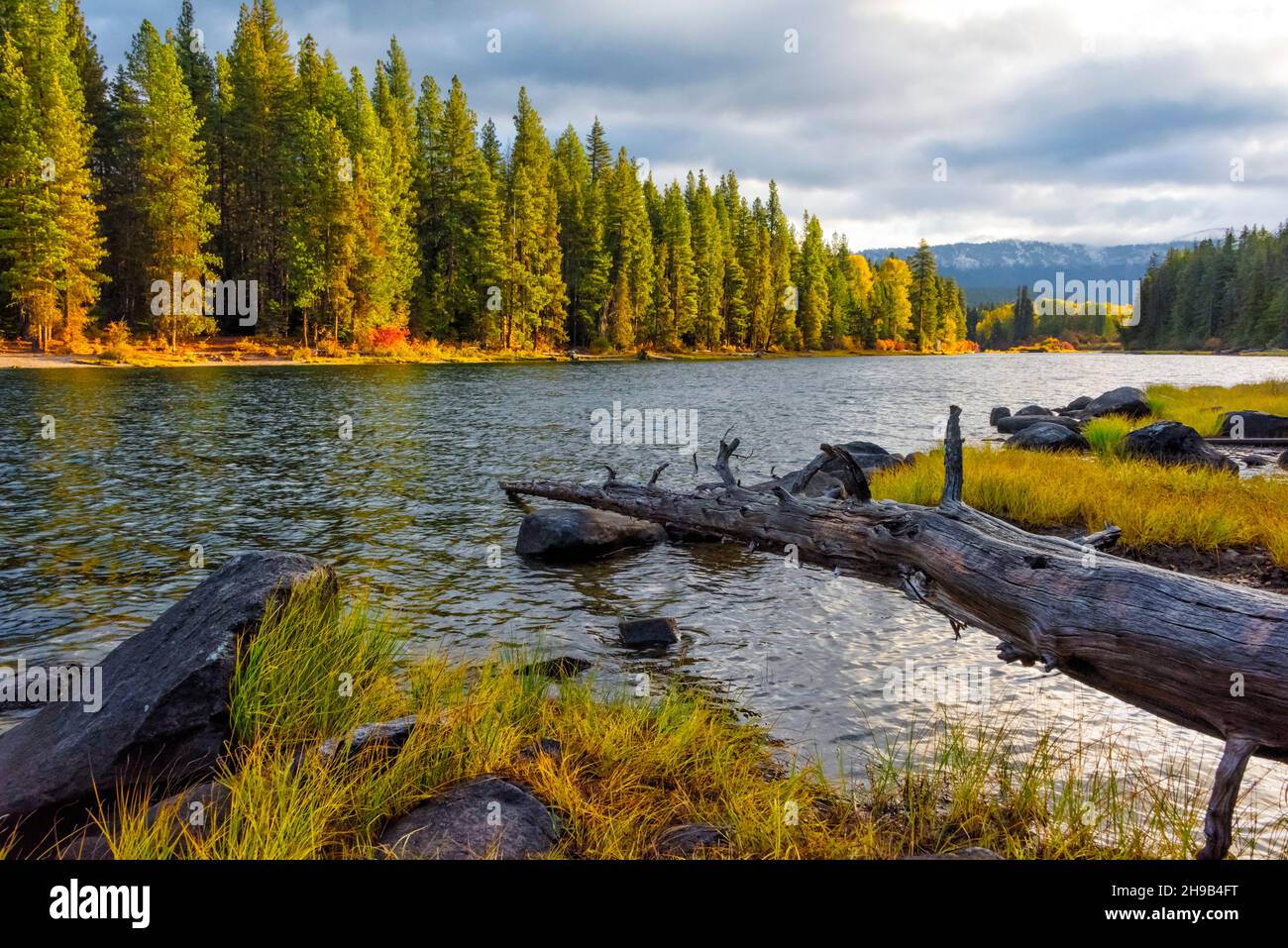 Lac Wenatchee au lever du soleil, Leavenworth, État de Washington, États-Unis Banque D'Images