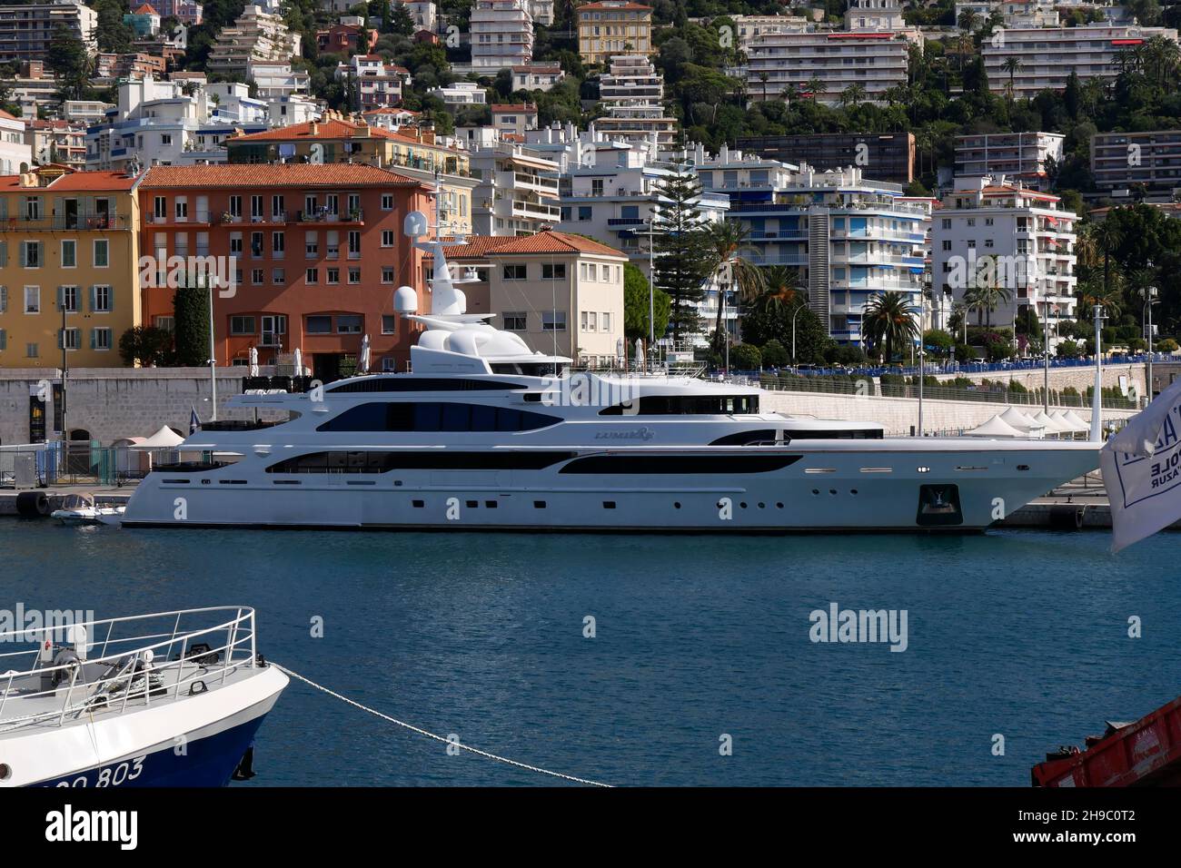 62m long yacht Lumiere à Port Lympia, Nice, Alpes-Maritimes, Provence–Alpes–Côte-d'Azur, France Banque D'Images