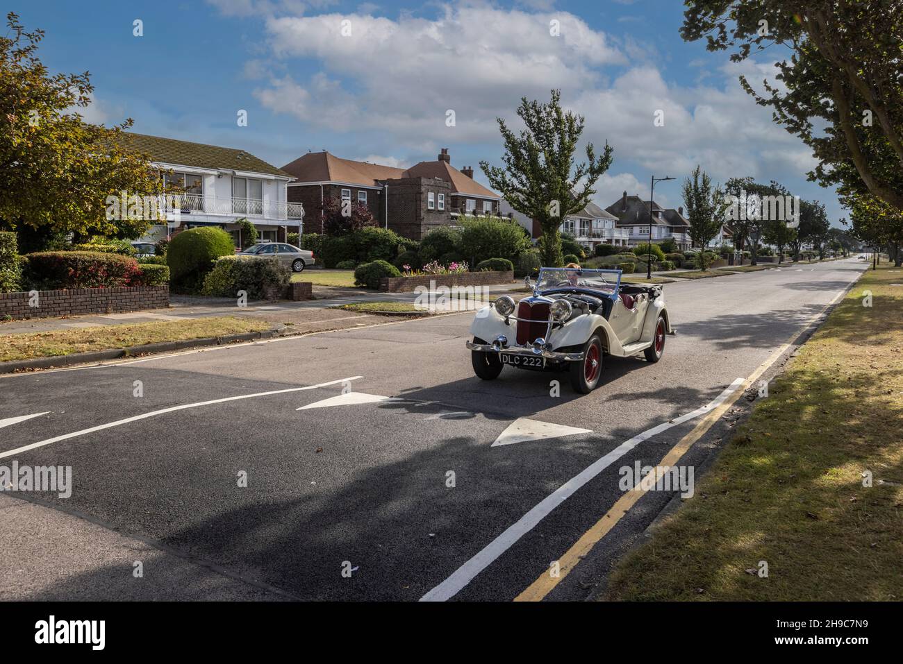 Thorpe Bay Gardens, situé dans le quartier de Southend-on-Sea, dans l'Essex, en Angleterre, situé sur l'estuaire de la Tamise, au Royaume-Uni Banque D'Images