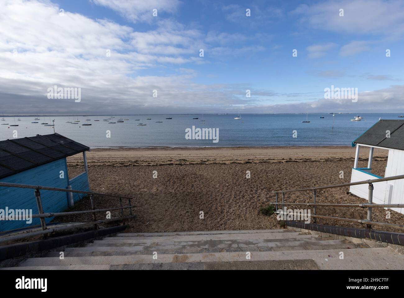 Thorpe Bay, située dans le quartier de Southend-on-Sea, dans l'Essex, en Angleterre, située sur l'estuaire de la Tamise, au Royaume-Uni Banque D'Images