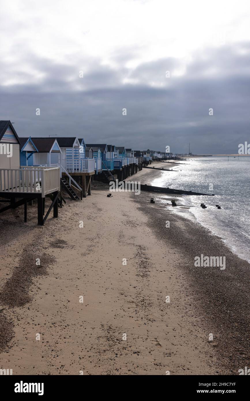 Thorpe Bay, située dans le quartier de Southend-on-Sea, dans l'Essex, en Angleterre, située sur l'estuaire de la Tamise, au Royaume-Uni Banque D'Images