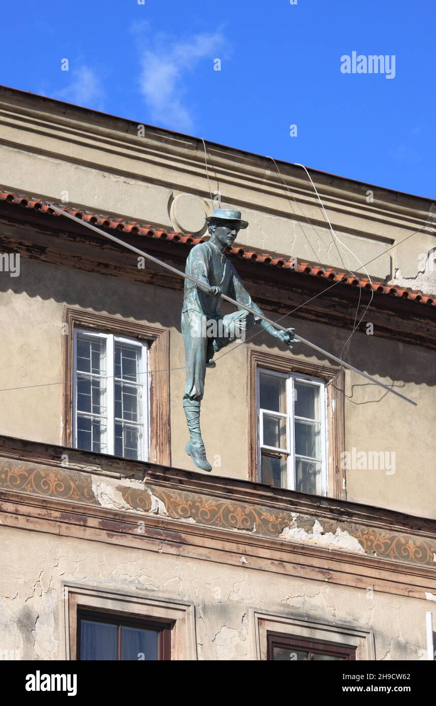 Statue d'Equilibriste dans la vieille ville de Lublin, Pologne Banque D'Images