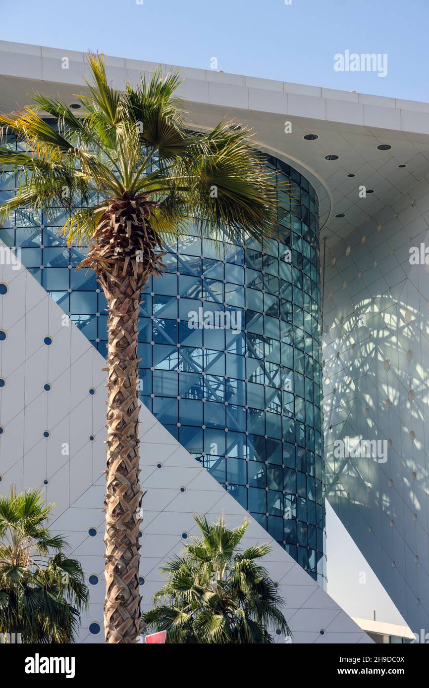L'extérieur du bâtiment Green Planet qui abrite un dôme tropical de la forêt tropicale, Dubaï Banque D'Images