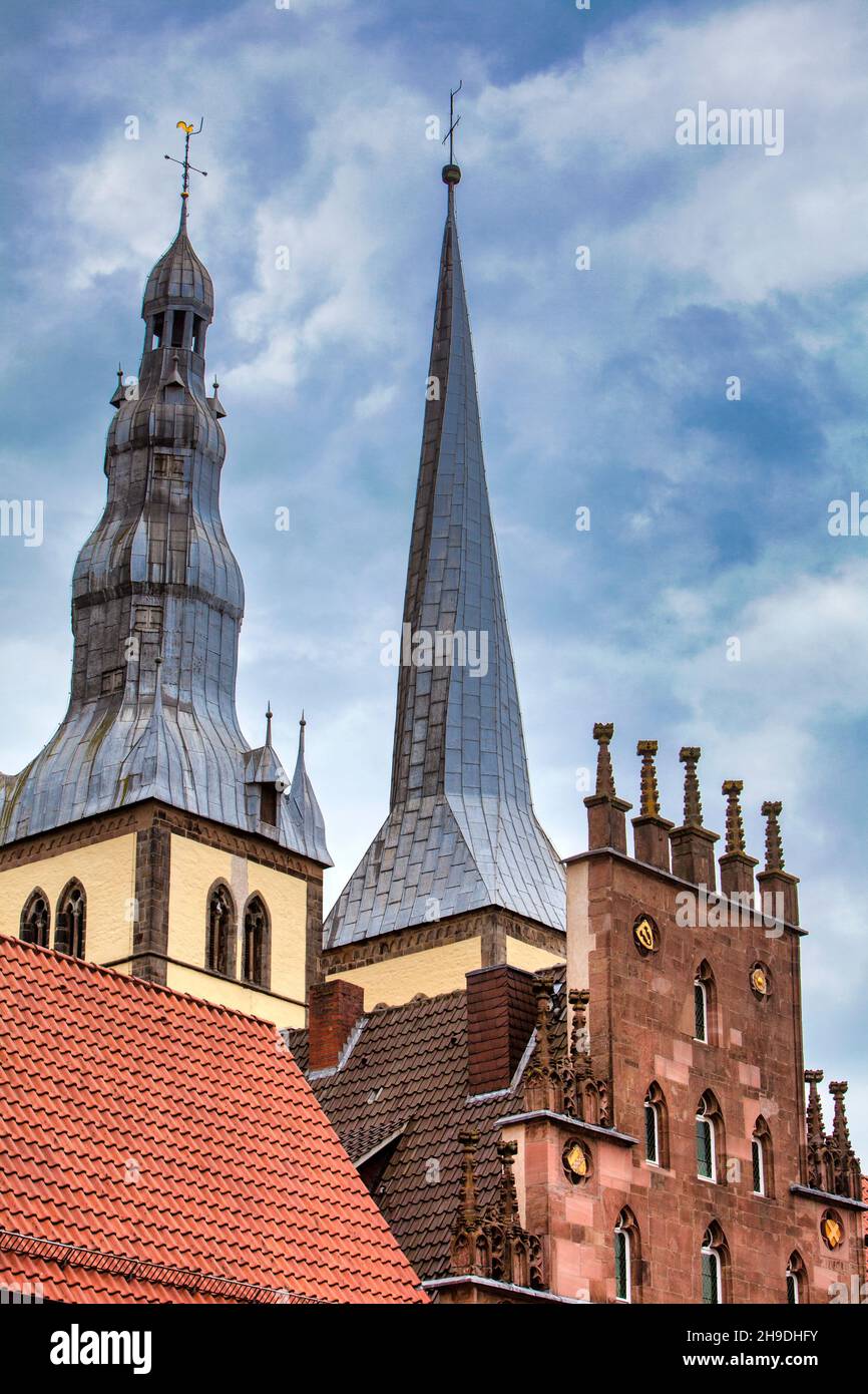 Hôtel de ville et église Saint-Nikolai, Lemgo, Rhénanie-du-Nord-Westphalie, Allemagne, Europe Banque D'Images