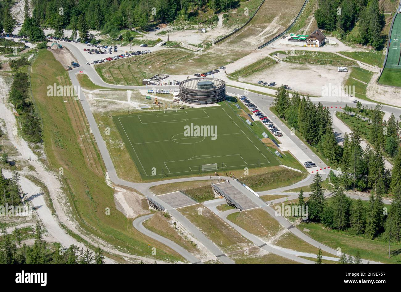 Planica ski sautant les collines en été.Le Planica Nordic Centre.Alpes juliennes.Slovénie.Europe. Banque D'Images