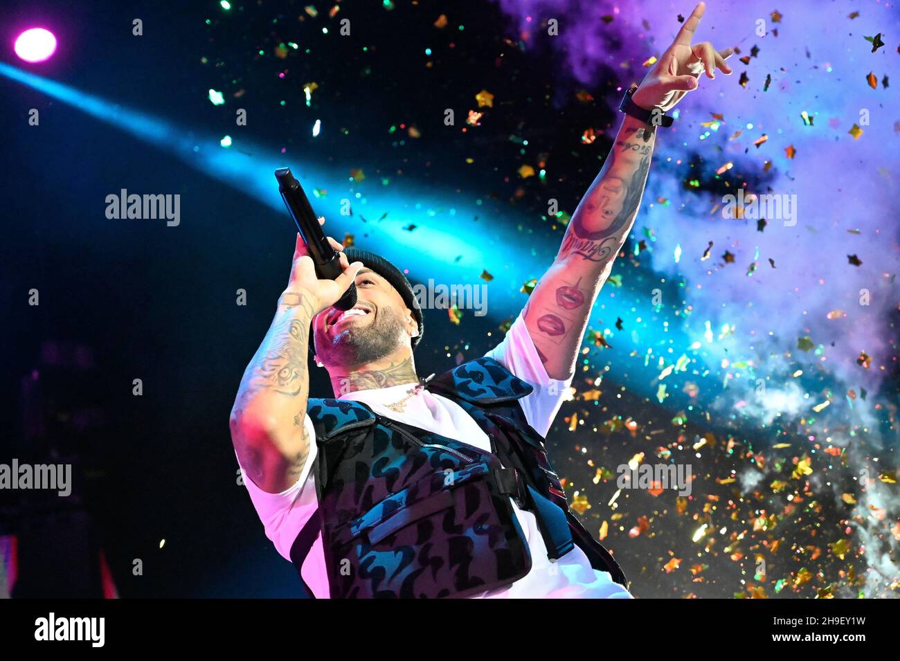 Madrid, Espagne.06e décembre 2021.L'artiste d'enregistrement Nicky Jam se produit sur scène au Wizink Center de Madrid.Crédit : SOPA Images Limited/Alamy Live News Banque D'Images