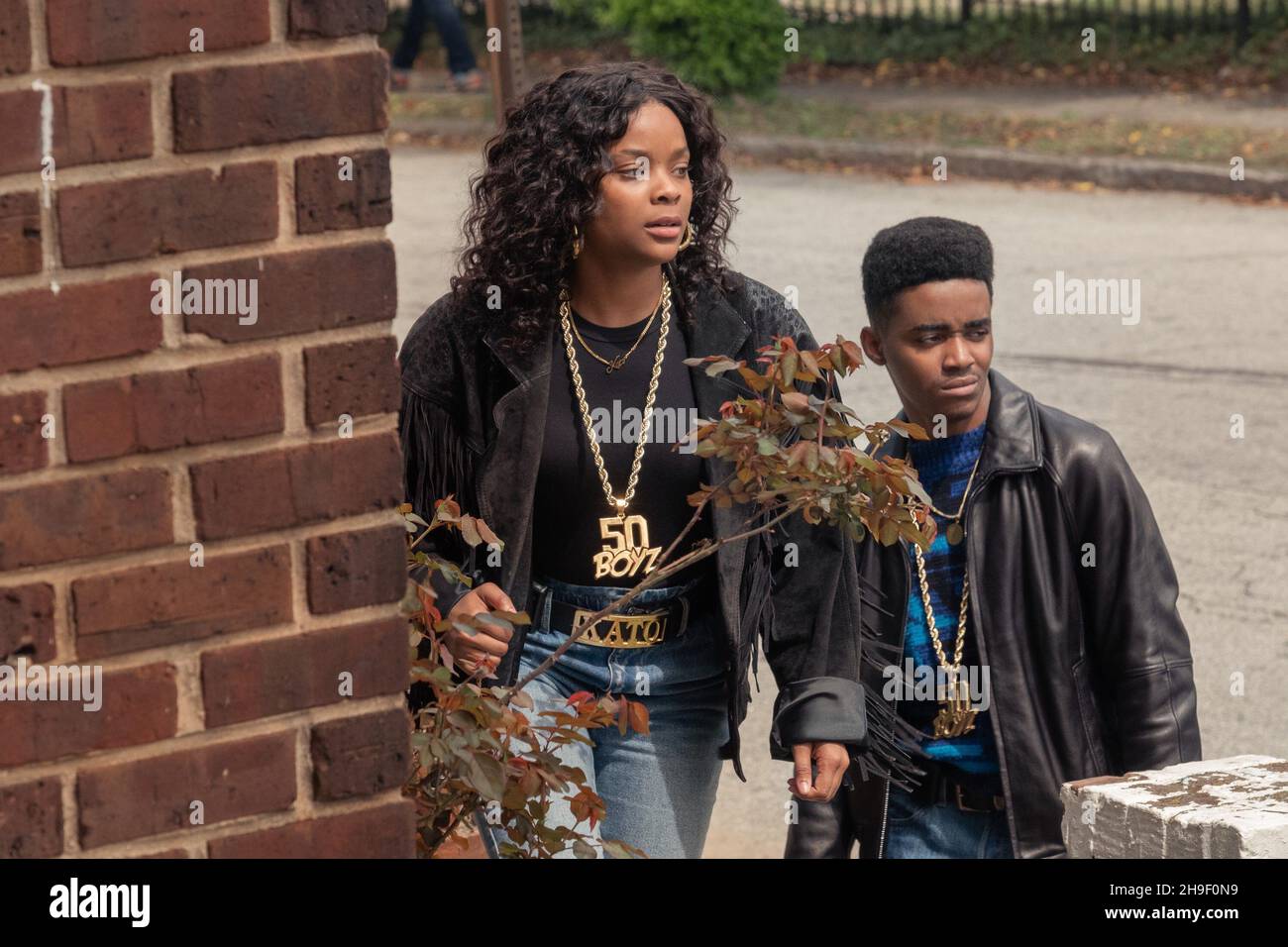 Black Mafia Family Saison 1 BMF, (alias FAMILLE DE LA MAFIA NOIRE), de gauche à droite : Ajiona Alexus,  Myles Truitt, strictement