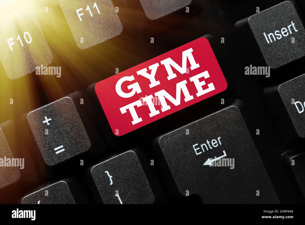 Enseigne à écriture manuscrite temps de gym.Photo conceptuelle une motivation pour commencer à faire des exercices de forme physique télécharger et écrire du contenu en ligne Banque D'Images