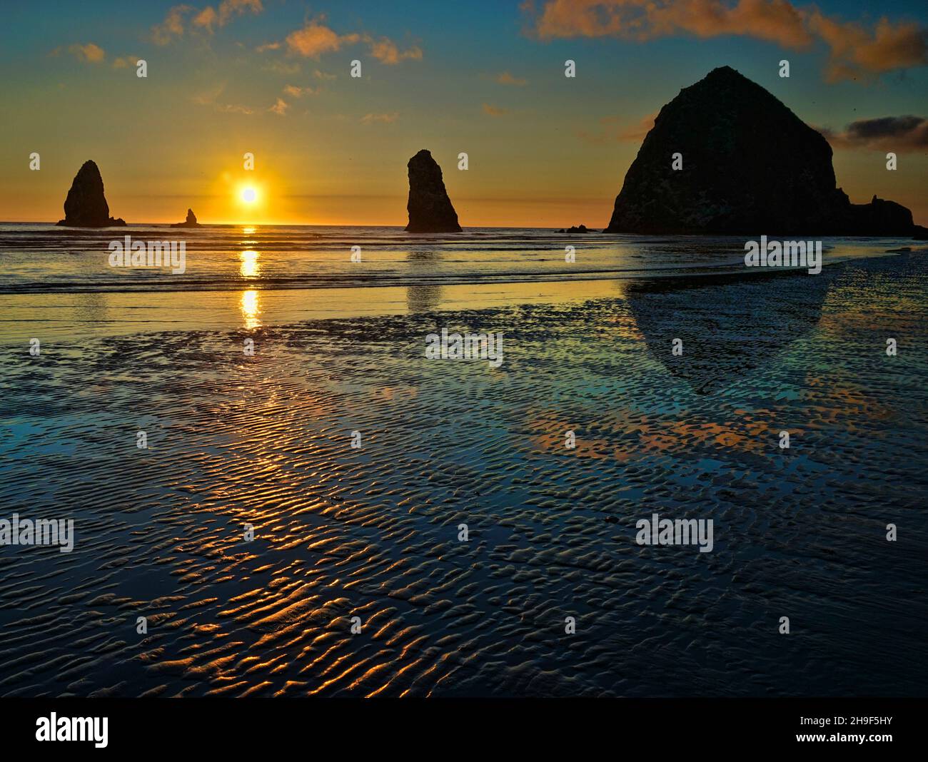 Vues depuis Cannon Beach, Oregon Banque D'Images