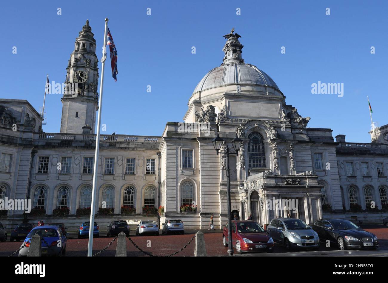 Hôtel de ville de Cardiff dans le centre civique, Cathays Park. Pays de Galles Royaume-Uni bâtiment civique gouvernement local, bâtiment classé Grade I. Banque D'Images