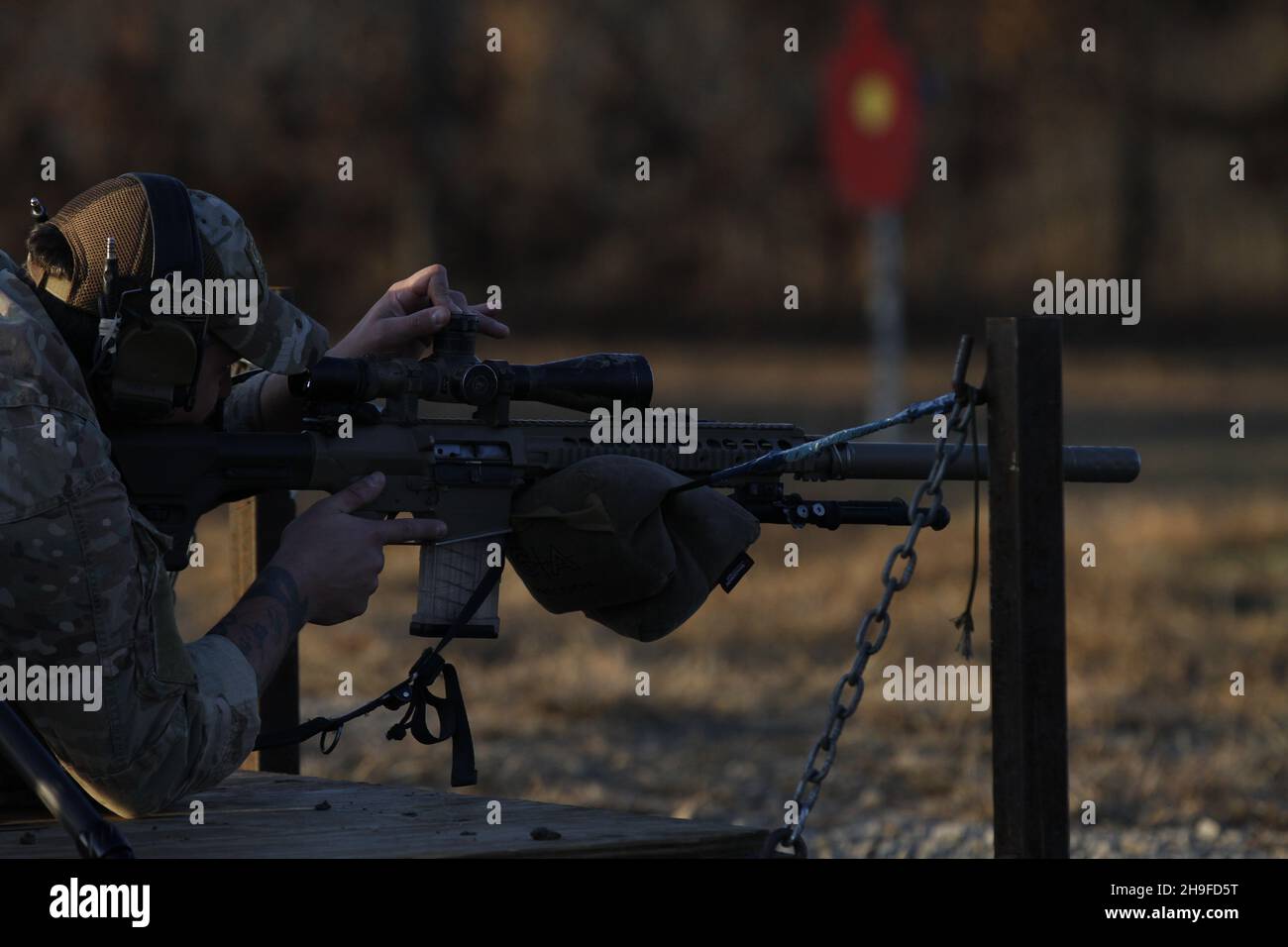 Trente-trois équipes se sont rassemblées au 51e Winston P. Wilson et au 31e match de tir de Sniper à la rencontre des forces armées organisé par le National Guard Marksmanship Training Center au fort Chaffee joint Brague Training Center, Barling, Arkansas, le 4-9 décembre (États-UnisPhoto de la Garde nationale de l'armée par le sergent d'état-major.Priscilla Desormeaux) Banque D'Images