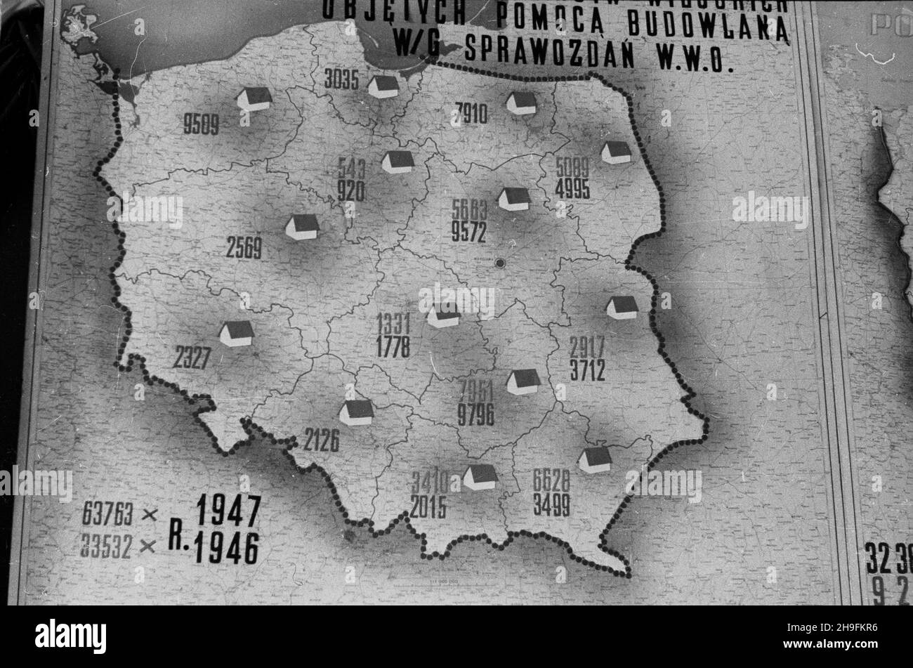 Varsovie, 1948-02-28.W dniach 27-28 lutego odby³ siê W Ministerstwie Odbudowy (alStalina 38, obecnie Al.Ujazdowskie) zjazd kierowów terenowych resortów odbudowy.NZ. mapa przedstawiaj¹ca gospodarstwa wiejskie objête pomoc¹ budowlan¹. msa PAPVarsovie, le 28 février 1948.Les chefs des sections locales du ministère de la reconstruction ont tenu un congrès le 27-28 février (38, avenue Stalina, maintenant avenue Ujazdowskie).Photo : carte présentant les fermes en cours de construction. msa PAP Banque D'Images