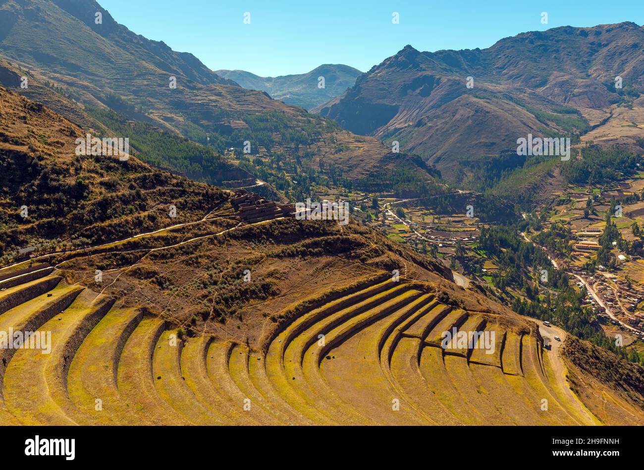 Terrasses d'agriculture dans la ruine inca de Pisac, Pérou. Banque D'Images