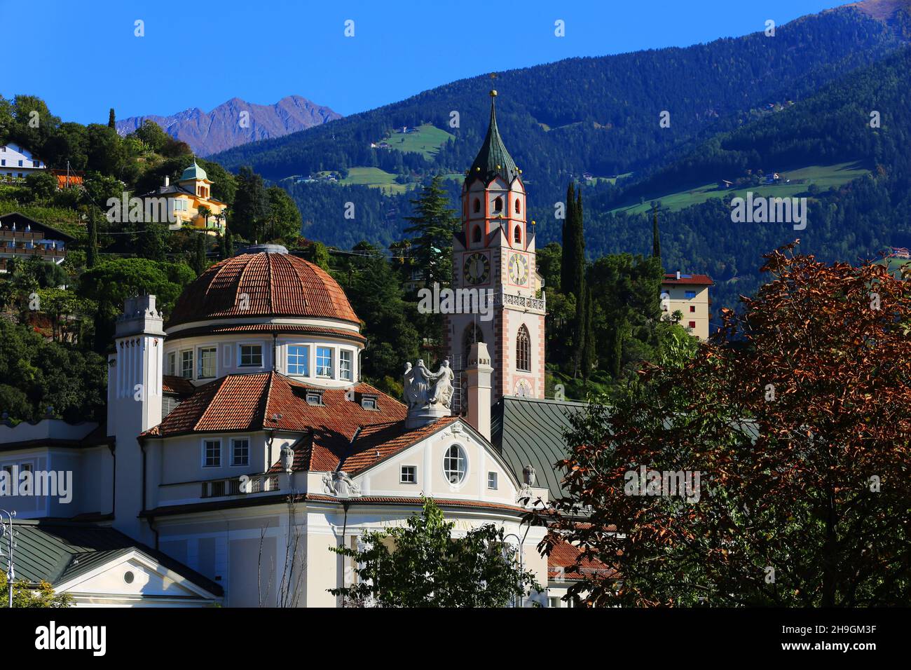 Meran, Dom, Kurstadt, Stadtansicht mit Kurhaus,.Meran, Südtirol, Dolomiten, Italie Banque D'Images