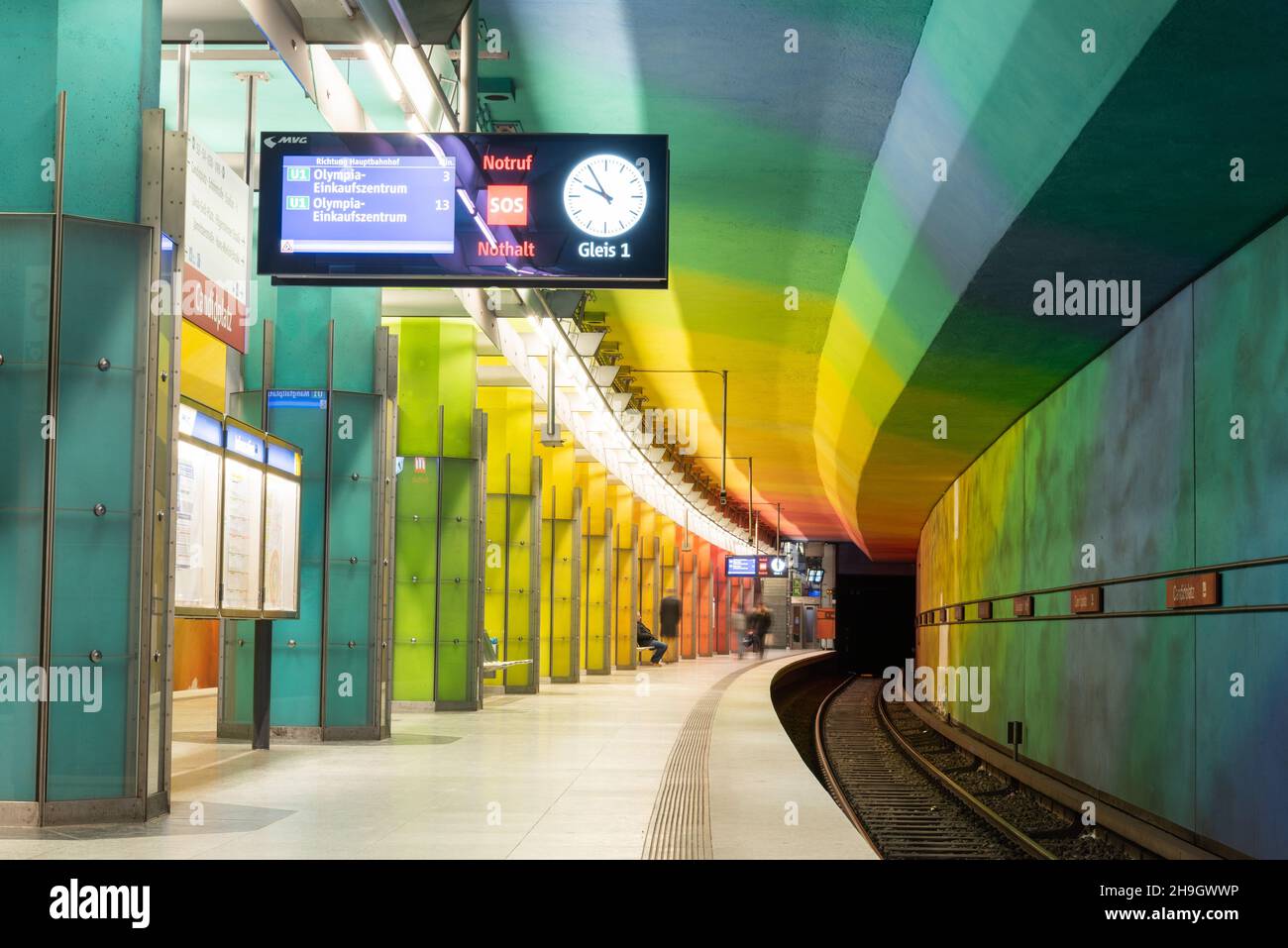 Station de métro colorée Candidplatz à Munich, Bavière, Allemagne Banque D'Images